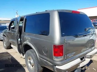 2005 Ford Excursion Limited z VIN 1FMSU43P25EB76602, wystawiony jako IAAI lot #41712613 z przebiegiem Nie podano mil oraz . Historia ofert i sprzedaży dostępna na DreamBid. Obrazek 3.