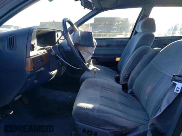 1991 Ford Taurus z VIN 1FACP52U3MA237495, wystawiony jako Copart lot #82519194 z przebiegiem 41 048 mil mil oraz Czysty tytuł • Clean title. Historia ofert i sprzedaży dostępna na DreamBid. Obrazek 7.