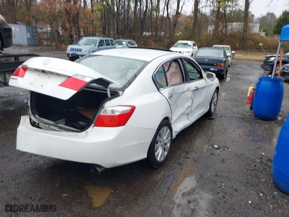 2015 Honda Accord Sedan EX-L with VIN 1HGCR2F86FA025128, listed as a IAAI auction lot 41962254 with 215,810 mi miles. Bid and sale history available at carsss.com. Image 4.