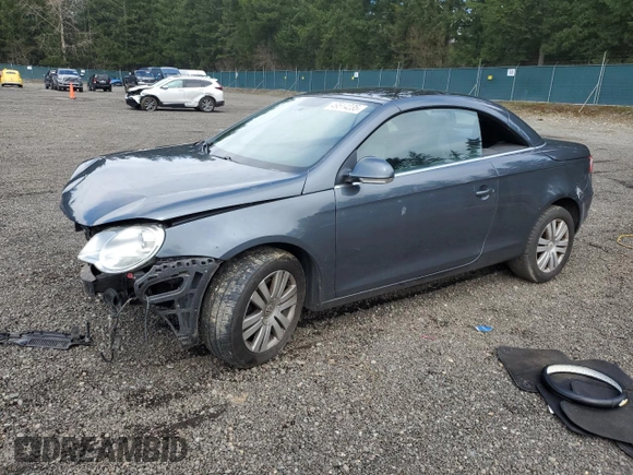 2008 Volkswagen Eos Turbo z VIN WVWBA71F78V037336, wystawiony jako Copart lot #49514235 z przebiegiem 145 204 mil mil oraz Szkoda całkowita • Salvage title. Historia ofert i sprzedaży dostępna na DreamBid. Obrazek 1.