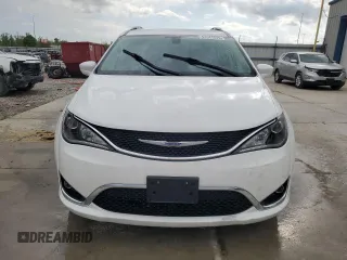 2018 Chrysler Pacifica Touring L with VIN 2C4RC1BG3JR214356, listed as a Copart auction lot 54541515 with 44,975 mi miles and Salvage Title. Bid and sale history available at DreamBid. Image 5.