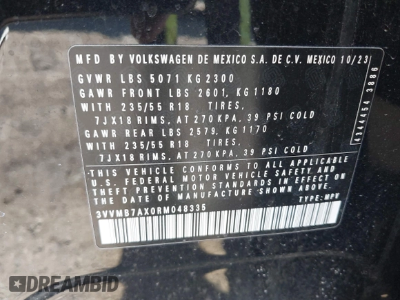 2024 Volkswagen Tiguan SE z VIN 3VVMB7AX0RM048335, wystawiony jako IAAI lot #41810972 z przebiegiem 29 467 mil mil oraz . Historia ofert i sprzedaży dostępna na DreamBid. Obrazek 9.