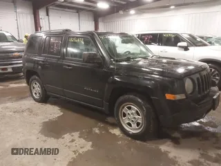 2017 Jeep Patriot Sport with VIN 1C4NJPBA1HD118712, listed as a IAAI auction lot 41256877 with 199,737 mi miles. Bid and sale history available at carsss.com. Image 1.