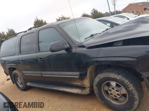 2002 Chevrolet Suburban LS with VIN 3GNEC16Z42G281945, listed as a IAAI auction lot 41419037 with 203,928 mi miles. Bid and sale history available at carsss.com. Image 14.