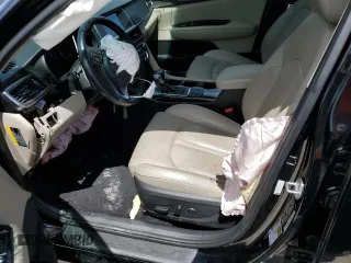2017 Kia Optima EX z VIN 5XXGU4L34HG143673, wystawiony jako Copart lot #51440855 z przebiegiem 151 750 mil mil oraz Szkoda całkowita • Salvage title. Historia ofert i sprzedaży dostępna na DreamBid. Obrazek 7.