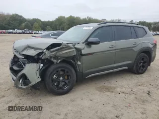 2024 Volkswagen Atlas Peak Edition SE z VIN 1V2CR2CA3RC587405, wystawiony jako Copart lot #79447944 z przebiegiem 5 334 mil mil oraz Szkoda całkowita • Salvage title. Historia ofert i sprzedaży dostępna na DreamBid. Obrazek 1.