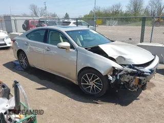 2016 Lexus ES 330 z VIN 58ABK1GG9GU020816, wystawiony jako IAAI lot #42040454 z przebiegiem 19 288 mil mil oraz . Historia ofert i sprzedaży dostępna na DreamBid. Obrazek 1.