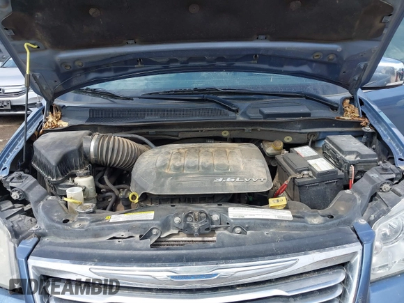 2011 Chrysler Town & Country Limited with VIN 2A4RR6DG0BR716004, listed as a IAAI auction lot 41885649 with 235,612 mi miles. Bid and sale history available at carsss.com. Image 10.