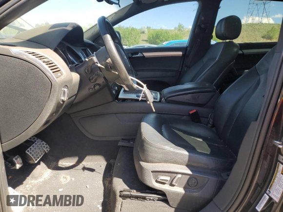 2013 Audi Q7 S line Prestige z VIN WA1DGAFE4DD009136, wystawiony jako Copart lot #57869725 z przebiegiem 253 358 mil mil oraz Czysty tytuł • Clean title. Historia ofert i sprzedaży dostępna na DreamBid. Obrazek 7.