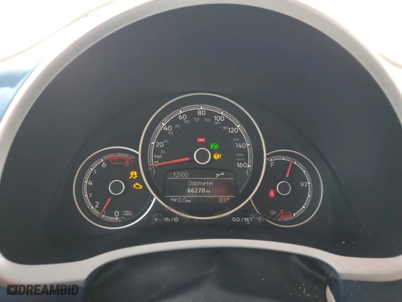 2018 Volkswagen Beetle SE with VIN 3VWJD7ATXJM709038, listed as a Copart auction lot 79334674 with 66,270 mi miles and Non Repairable. Bid and sale history available at carsss.com. Image 9.
