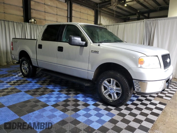 2006 Ford F-150 XLT with VIN 1FTPW14596KD62270, listed as a Copart auction lot 47745025 with 210,278 mi miles and Clean Title. Bid and sale history available at carsss.com. Image 4.