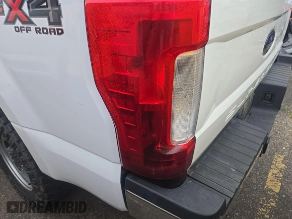 2017 Ford F-250 Lariat with VIN 1FT7W2BT2HEE35035, listed as a IAAI auction lot 42737737 with 211,204 mi miles and . Bid and sale history available at DreamBid. Image 13.