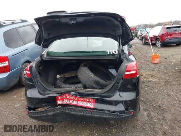 2016 Ford Focus SE with VIN 1FADP3F23GL280843, listed as a IAAI auction lot 41917538 with 125,392 mi miles. Bid and sale history available at carsss.com. Image 6.