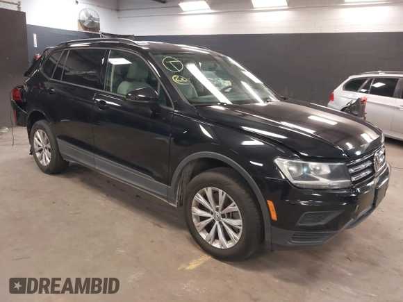2020 Volkswagen Tiguan S with VIN 3VV0B7AX4LM117114, listed as a IAAI auction lot 42348337 with 51,654 mi miles and . Bid and sale history available at DreamBid. Image 1.