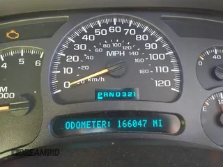 2003 GMC Yukon SLT with VIN 1GKEC13V33R298333, listed as a IAAI auction lot 41582447 with 166,047 mi miles. Bid and sale history available at carsss.com. Image 7.