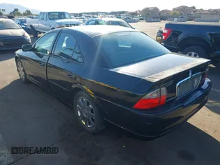 2003 Lincoln LS Sport z VIN 1LNHM87A33Y689084, wystawiony jako IAAI lot #41023405 z przebiegiem 205 200 mil mil oraz . Historia ofert i sprzedaży dostępna na DreamBid. Obrazek 3.