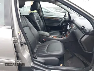 2007 Mercedes-Benz C 280 Luxury z VIN WDBRF92HX7F871684, wystawiony jako IAAI lot #41461023 z przebiegiem 176 038 mil mil oraz . Historia ofert i sprzedaży dostępna na DreamBid. Obrazek 5.