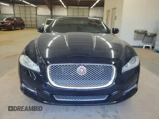 2015 Jaguar XJ with VIN SAJWJ1CD9F8V83885, listed as a Copart auction lot 65625135 with 81,794 mi miles and Clean title. Bid and sale history available at DreamBid. Image 5.