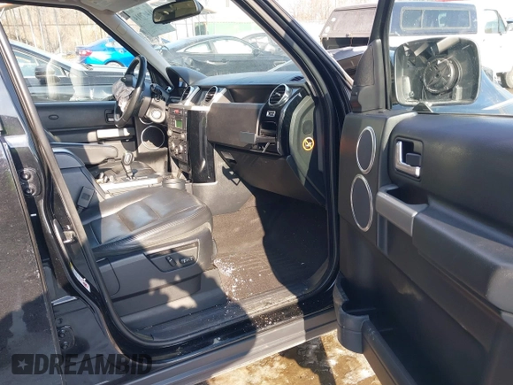 2008 Land Rover LR3 HSE with VIN SALAG25488A455782, listed as a IAAI auction lot 41407914 with 168,223 mi miles and . Bid and sale history available at DreamBid. Image 5.