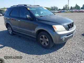 2005 Kia Sorento LX with VIN KNDJC733255366451, listed as a IAAI auction lot 42565844 with 183,788 mi miles and . Bid and sale history available at DreamBid. Image 1.