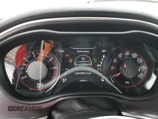 2017 Dodge Challenger SXT Plus z VIN 2C3CDZAG6HH532057, wystawiony jako Copart lot #45400235 z przebiegiem 101 808 mil mil oraz Szkoda całkowita • Salvage title. Historia ofert i sprzedaży dostępna na DreamBid. Obrazek 9.