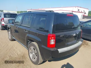 2007 Jeep Patriot Sport with VIN 1J8FT28W77D363302, listed as a IAAI auction lot 41155420 with 120,106 mi miles and . Bid and sale history available at DreamBid. Image 3.
