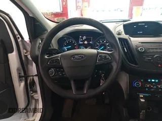 2017 Ford Escape SE z VIN 1FMCU0GD2HUD67783, wystawiony jako IAAI lot #42575794 z przebiegiem 98 188 mil mil oraz . Historia ofert i sprzedaży dostępna na DreamBid. Obrazek 20.