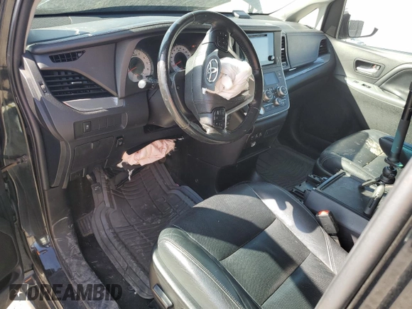 2015 Toyota Sienna SE with VIN 5TDXK3DC1FS655269, listed as a Copart auction lot 53682015 with 100,686 mi miles and Salvage Title. Bid and sale history available at DreamBid. Image 8.