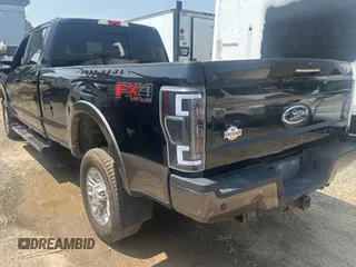 2019 Ford F-250 XL with VIN 1FT7W2BT9KEF43613, listed as a Copart auction lot 65194225 with 187,188 mi miles and Clean title. Bid and sale history available at DreamBid. Image 3.