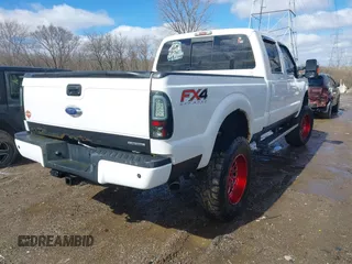 2015 Ford F-250 Lariat с VIN 1FT7W2B61FEB63021, выставлен на аукционе IAAI как лот 41727135 с пробегом 128 957 миль миль и . История ставок и продаж доступна на DreamBid. Изображение 4.