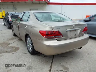 2005 Lexus ES 330 with VIN JTHBA30G855068642, listed as a IAAI auction lot 42137745 with 145,471 mi miles. Bid and sale history available at carsss.com. Image 3.