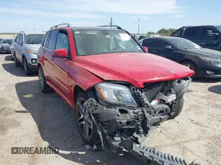 2014 Mercedes-Benz GLK GLK 350 with VIN WDCGG5HB5EG172367, listed as a IAAI auction lot 41825568 with 33,239 mi miles and . Bid and sale history available at carsss.com. Image 1.