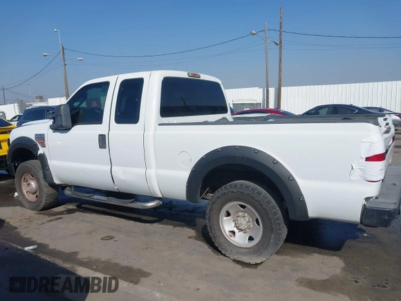 2008 Ford Super Duty F-250 SRW XL with VIN 1FTSX21R08EE25570, listed as a IAAI auction lot 41602856 with 113,322 mi miles. Bid and sale history available at carsss.com. Image 14.
