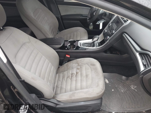 2015 Ford Fusion S with VIN 3FA6P0G70FR212341, listed as a IAAI auction lot 41831027 with 166,386 mi miles. Bid and sale history available at carsss.com. Image 5.
