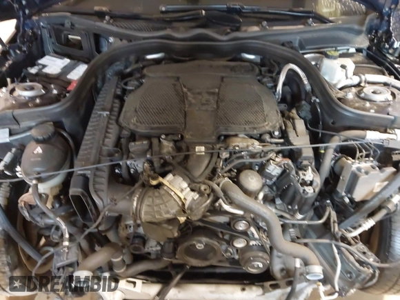 2014 Mercedes-Benz E 350 Sport with VIN WDDHF5KB1EB012110, listed as a IAAI auction lot 42318547 with Not provided miles and . Bid and sale history available at DreamBid. Image 10.