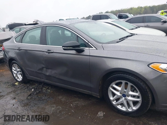 2013 Ford Fusion SE with VIN 3FA6P0HR3DR317713, listed as a IAAI auction lot 41825824 with 140,727 mi miles. Bid and sale history available at carsss.com. Image 6.