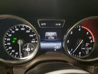 2014 Mercedes-Benz M 350 with VIN 4JGDA2EB2EA286578, listed as a Copart auction lot 45470435 with 121,968 mi miles and Salvage Title. Bid and sale history available at DreamBid. Image 9.