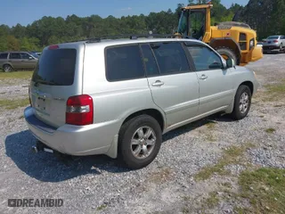 2004 Toyota Highlander with VIN JTEGP21AX40015121, listed as a IAAI auction lot 41994943 with 198,644 mi miles. Bid and sale history available at carsss.com. Image 4.