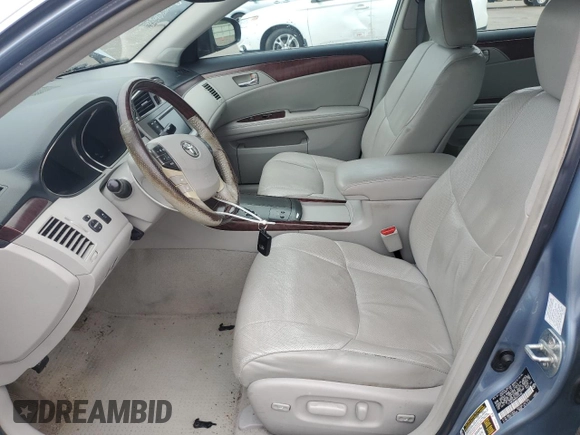 2012 Toyota Avalon z VIN 4T1BK3DB0CU470182, wystawiony jako Copart lot #59975805 z przebiegiem 200 309 mil mil oraz Szkoda całkowita • Salvage title. Historia ofert i sprzedaży dostępna na DreamBid. Obrazek 7.