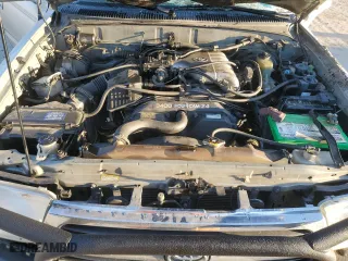 2000 Toyota 4Runner SR5 with VIN JT3HN86R2Y0314063, listed as a Copart auction lot 42009585 with 0 mi miles and Salvage Title. Bid and sale history available at carsss.com. Image 12.
