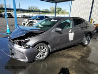 2017 Toyota Camry XLE with VIN 4T1BF1FK6HU452086, listed as a Copart auction lot 52482455 with 48,753 mi miles and Clean Title. Bid and sale history available at carsss.com. Image 1.