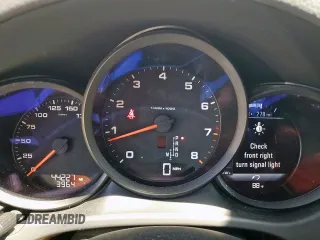 2018 Porsche Macan с VIN WP1AA2A58JLB07514, выставлен на аукционе Copart как лот 61179385 с пробегом 44 227 миль миль и Списание • Salvage title. История ставок и продаж доступна на DreamBid. Изображение 9.