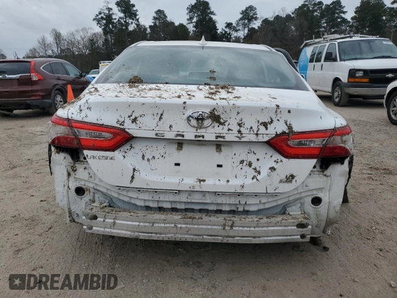 2020 Toyota Camry LE with VIN 4T1C11AK4LU930850, listed as a Copart auction lot 47626665 with 115,824 mi miles and Salvage Title. Bid and sale history available at DreamBid. Image 6.