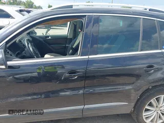 2016 Volkswagen Tiguan R-Line with VIN WVGAV7AX4GW602817, listed as a IAAI auction lot 42460344 with 124,612 mi miles and . Bid and sale history available at DreamBid. Image 14.