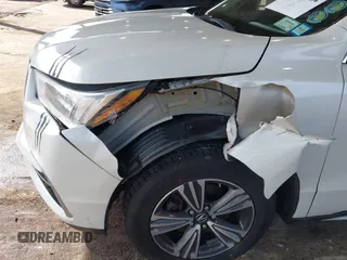 2017 Acura MDX with VIN 5FRYD4H39HB016948, listed as a IAAI auction lot 41886584 with 100,853 mi miles. Bid and sale history available at carsss.com. Image 6.