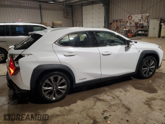 2021 Lexus UX with VIN JTHR9JBH4M2039642, listed as a Copart auction lot 46328815 with 17,251 mi miles and Salvage Title. Bid and sale history available at carsss.com. Image 3.