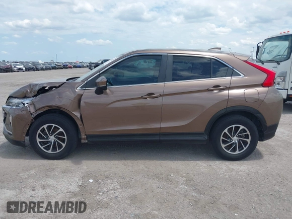 2020 Mitsubishi Eclipse Cross ES z VIN JA4AS3AA8LZ001737, wystawiony jako IAAI lot #42626522 z przebiegiem 152 511 mil mil oraz . Historia ofert i sprzedaży dostępna na DreamBid. Obrazek 14.