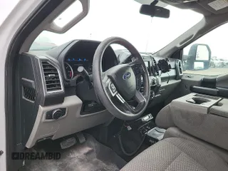 2017 Ford F-250 XLT z VIN 1FT7X2B67HEE65980, wystawiony jako IAAI lot #42389860 z przebiegiem 146 342 mil mil oraz . Historia ofert i sprzedaży dostępna na DreamBid. Obrazek 1.