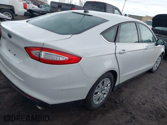 2013 Ford Fusion S with VIN 3FA6P0G72DR256077, listed as a IAAI auction lot 41781341 with 133,288 mi miles and . Bid and sale history available at carsss.com. Image 4.