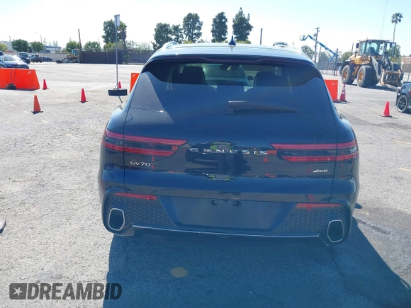 2024 Genesis GV70 2.5T with VIN 5NMMADTB6RH002125, listed as a IAAI auction lot 41840203 with 2,827 mi miles and . Bid and sale history available at DreamBid. Image 16.
